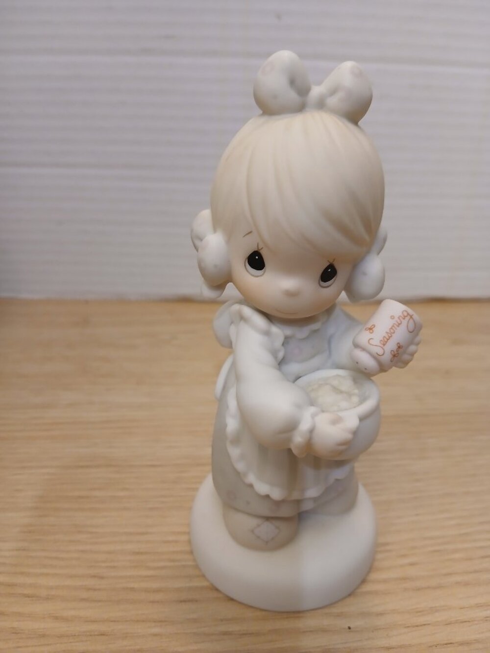 Precious Moments Tis The Season Porcelain Figurine 111163